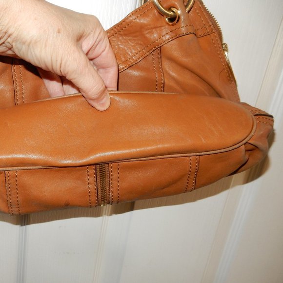 Michael Kors leather purse - Picture 5 of 5